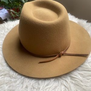 Packable wool fedora BNWT